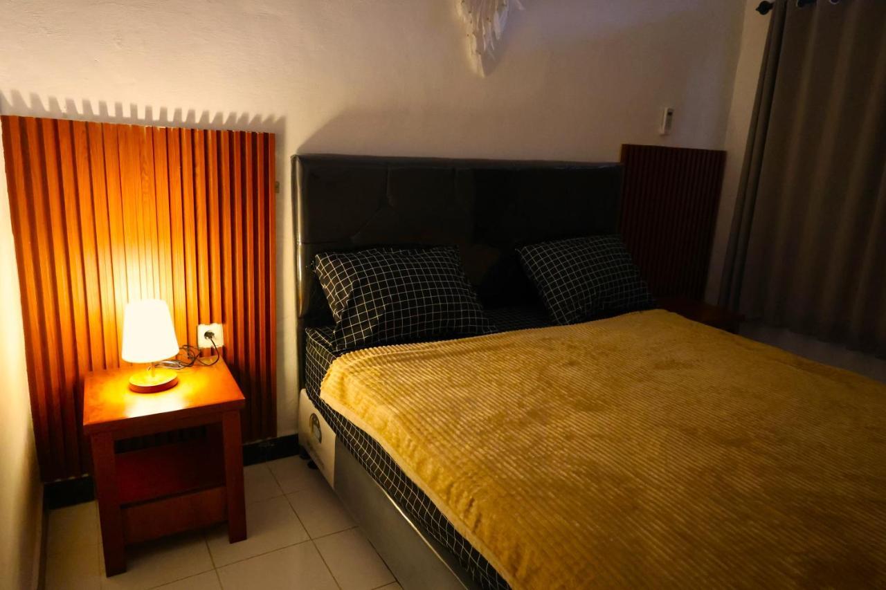 Pondok Dete Guesthouse Sanur  Bagian luar foto