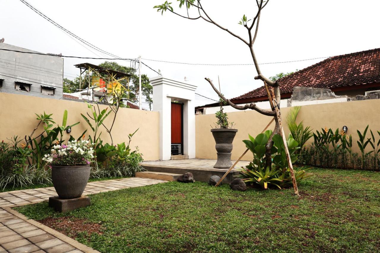 Pondok Dete Guesthouse Sanur  Bagian luar foto