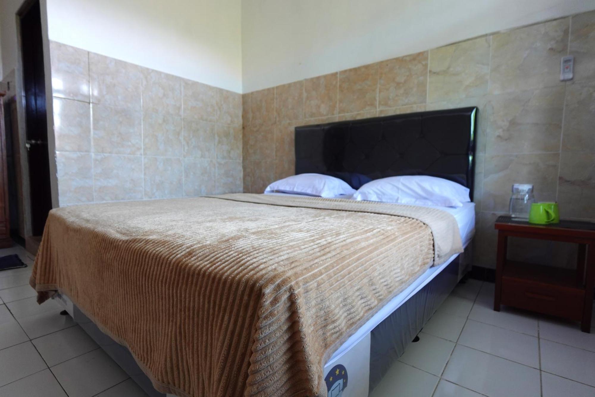 Pondok Dete Guesthouse Sanur  Bagian luar foto